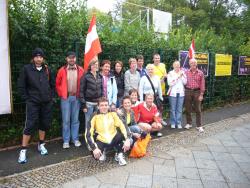 Teilnehmer und Schlachtenbummler